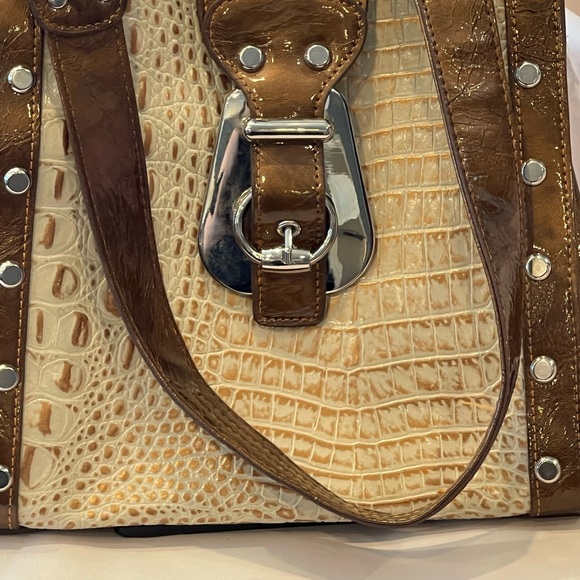 Marc Chantal Patent Leather Shoulder Bag – Two-Tone Faux Snakeskin Animal Print - Picture 9 of 15